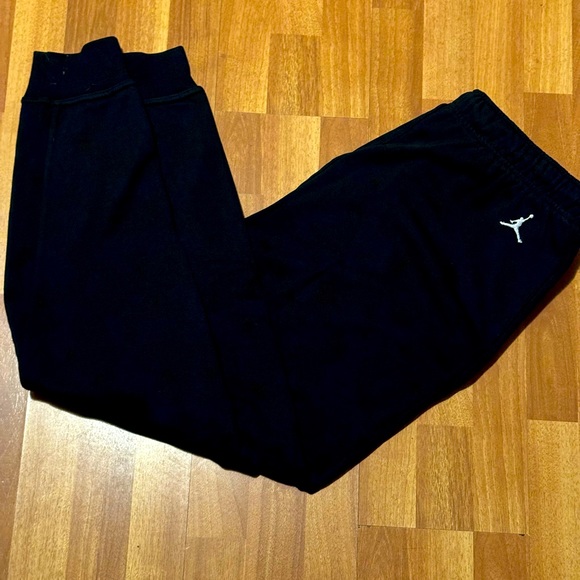 New with tags Jordan black sweat pants - Picture 3 of 3
